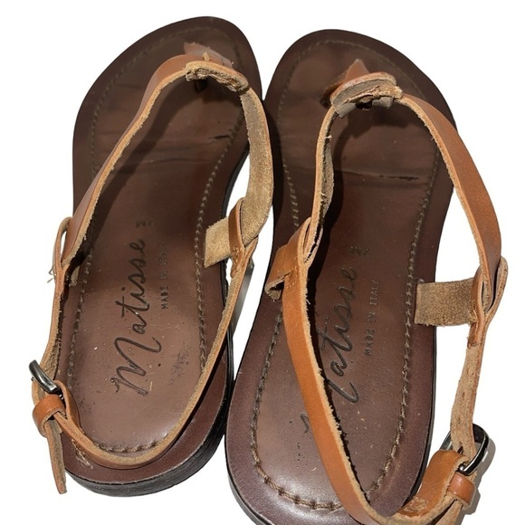 Matisse Women's Sandals Size 7M Brown Leather Thong Buckle Close Made in Italy - Picture 8 of 10